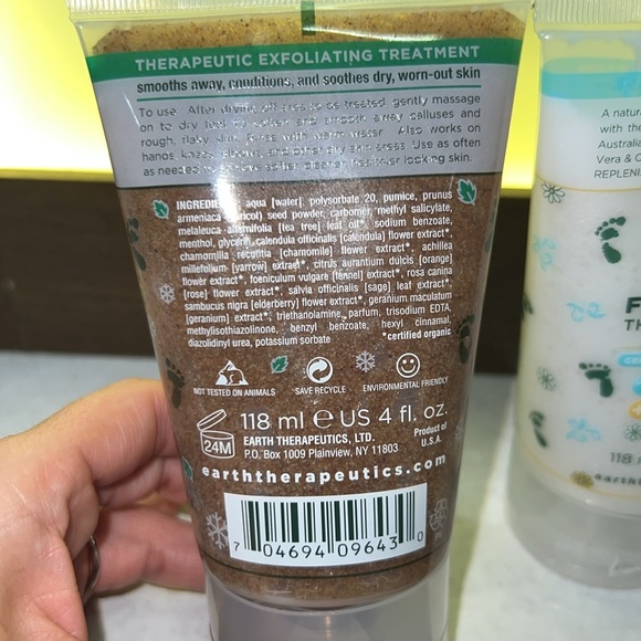 Earth Therapeutic Foot Scrub & Balm Set - Picture 2 of 5